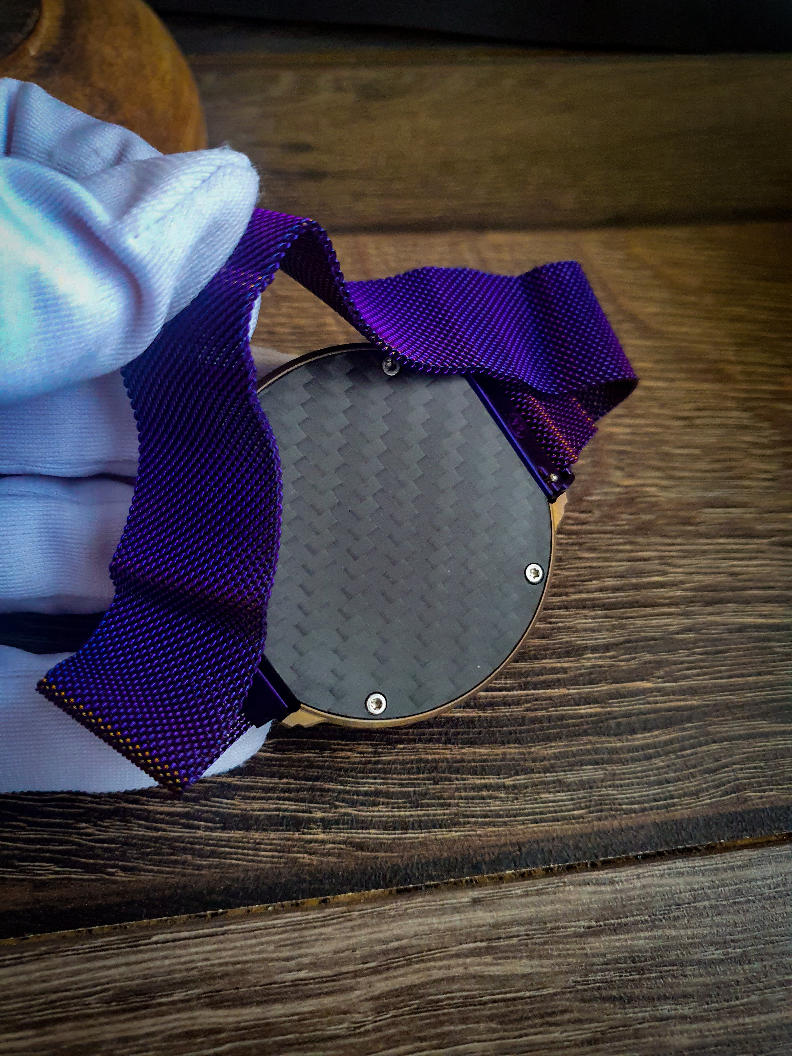 NIWA Nixie watch V 2.0 - Titanium Carina Nebula case