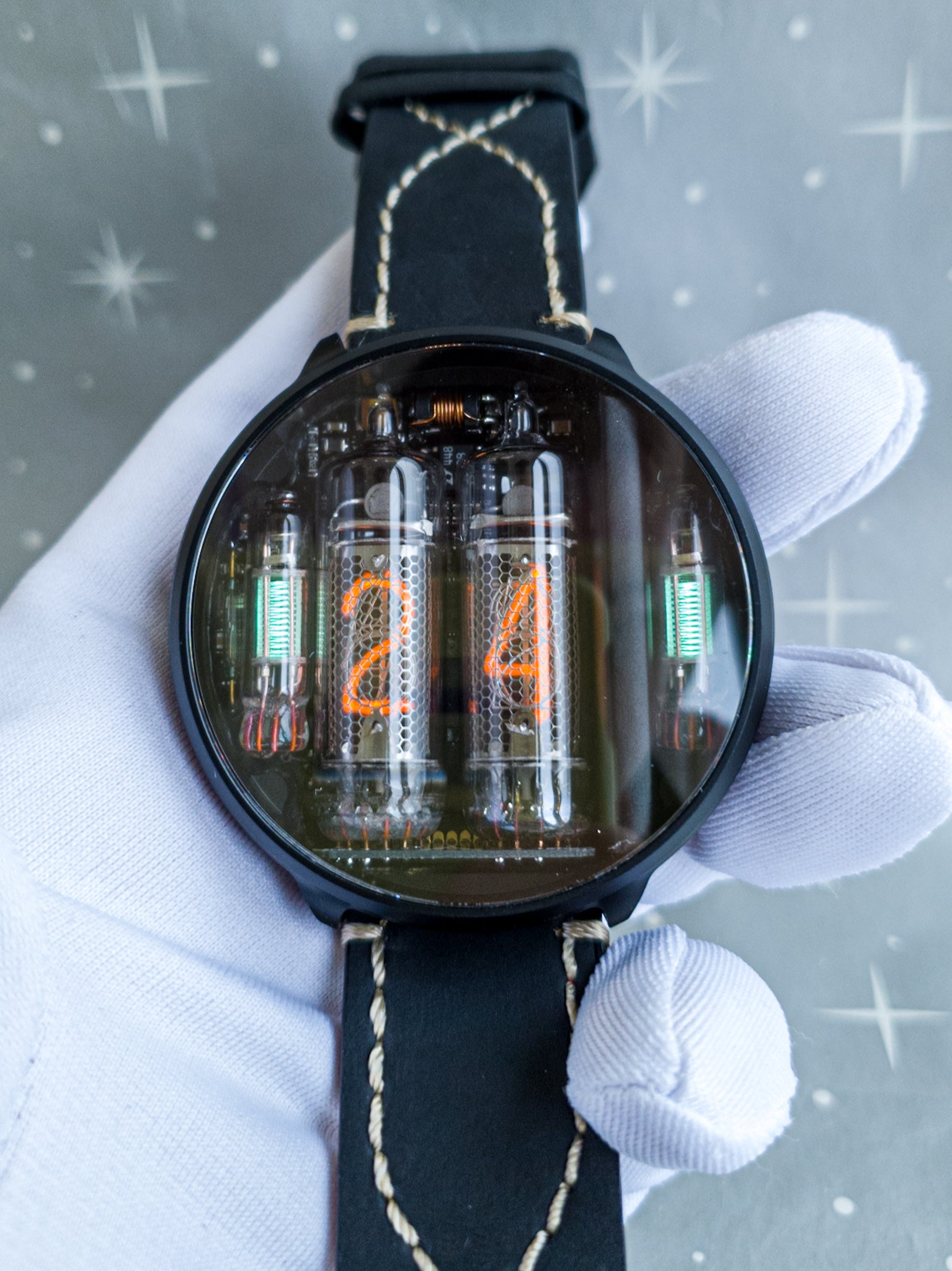 NIWA Nixie watch V 2.0 - Dark nebula case.
