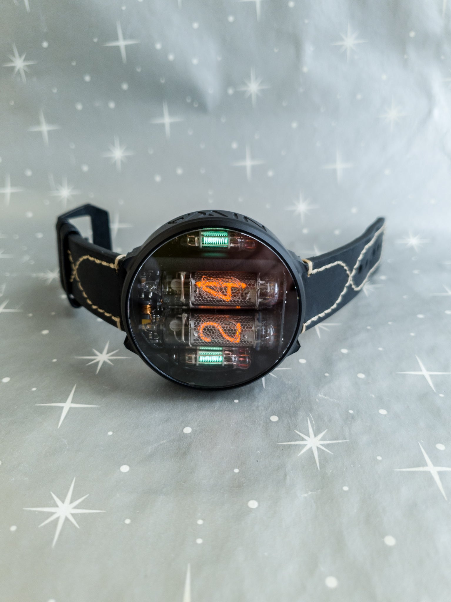 NIWA Nixie watch V 2.0 - Titanium Barnard 68