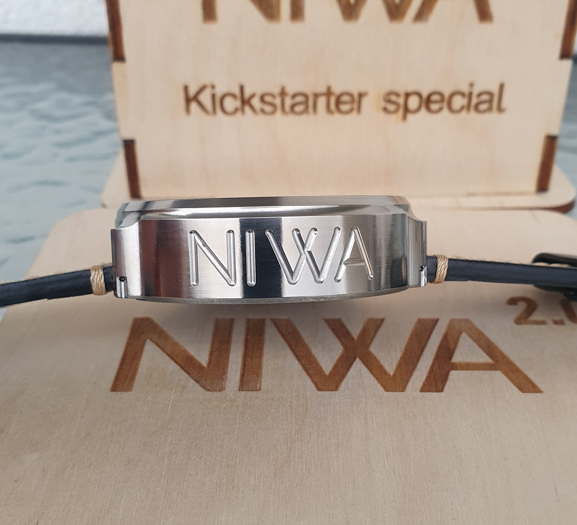 NIWA Nixie watch V 2.0 -Neptune polished mirror case
