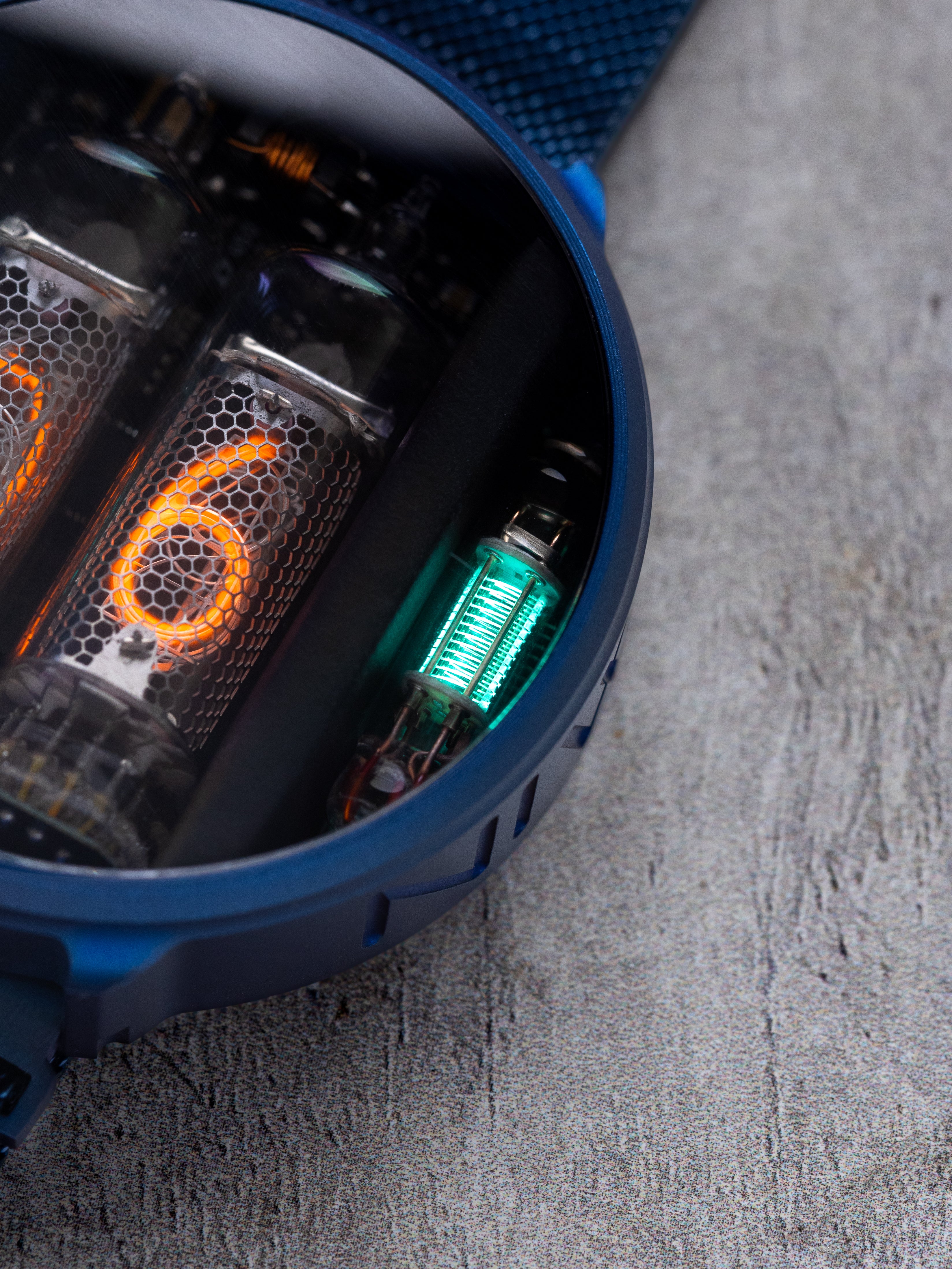 NIWA Nixie watch V 2.0 - Fallout blue. – NIWA Watches store