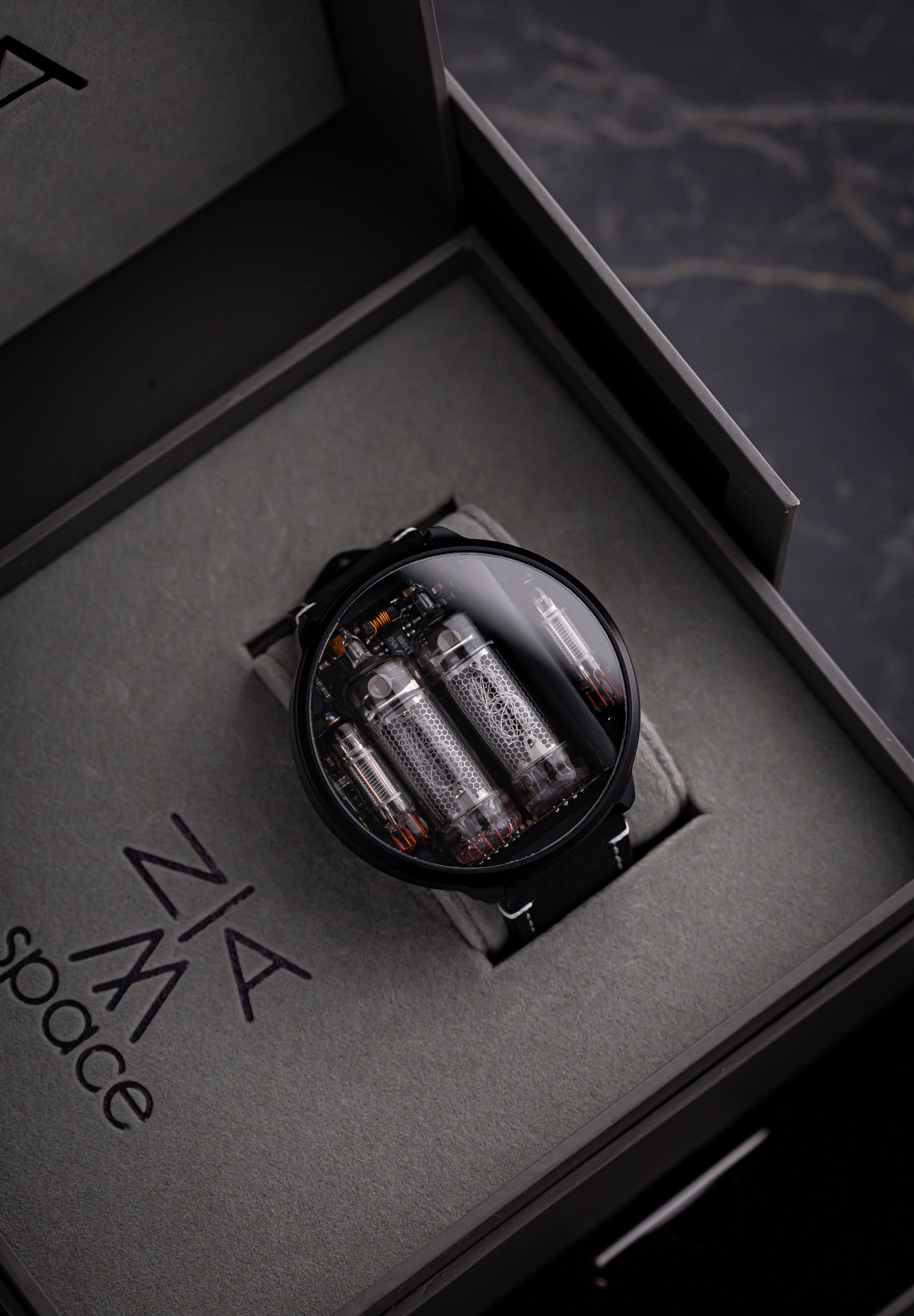 NIWA Nixie watch V 2.0 - Dark nebula case.