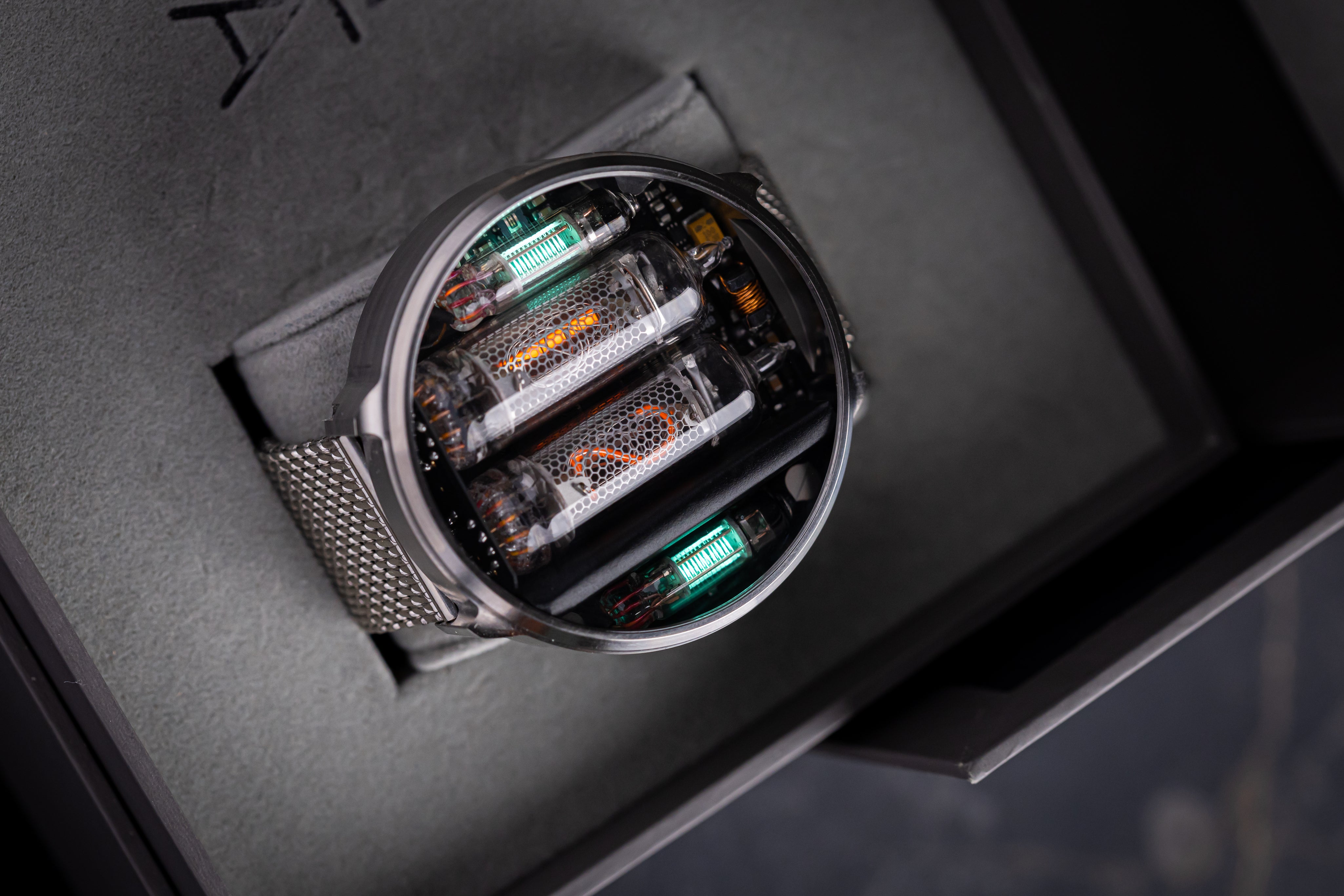 NIWA Nixie watch V 2.0 -Neptune case