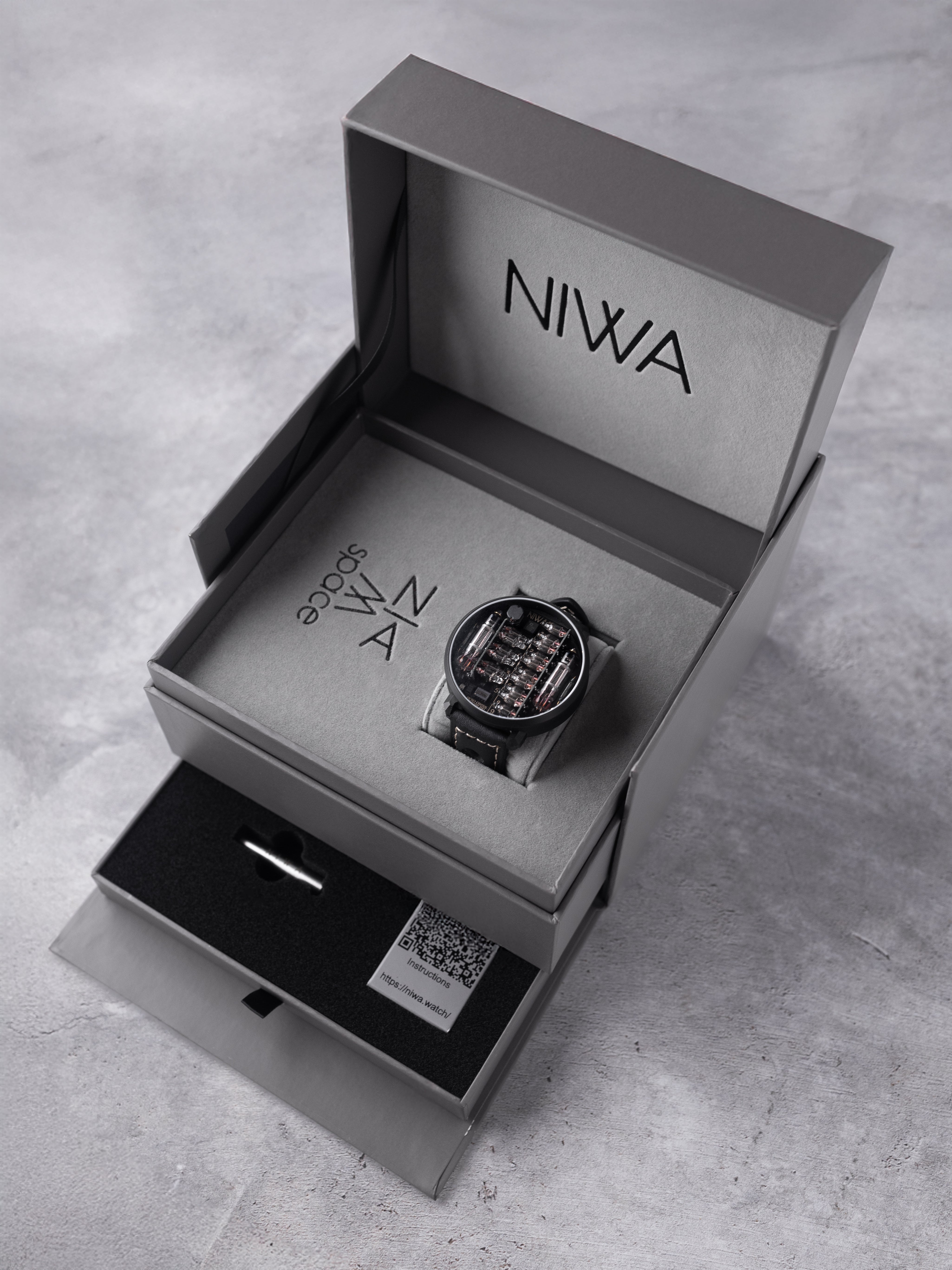 NIWA Premium Watch Box