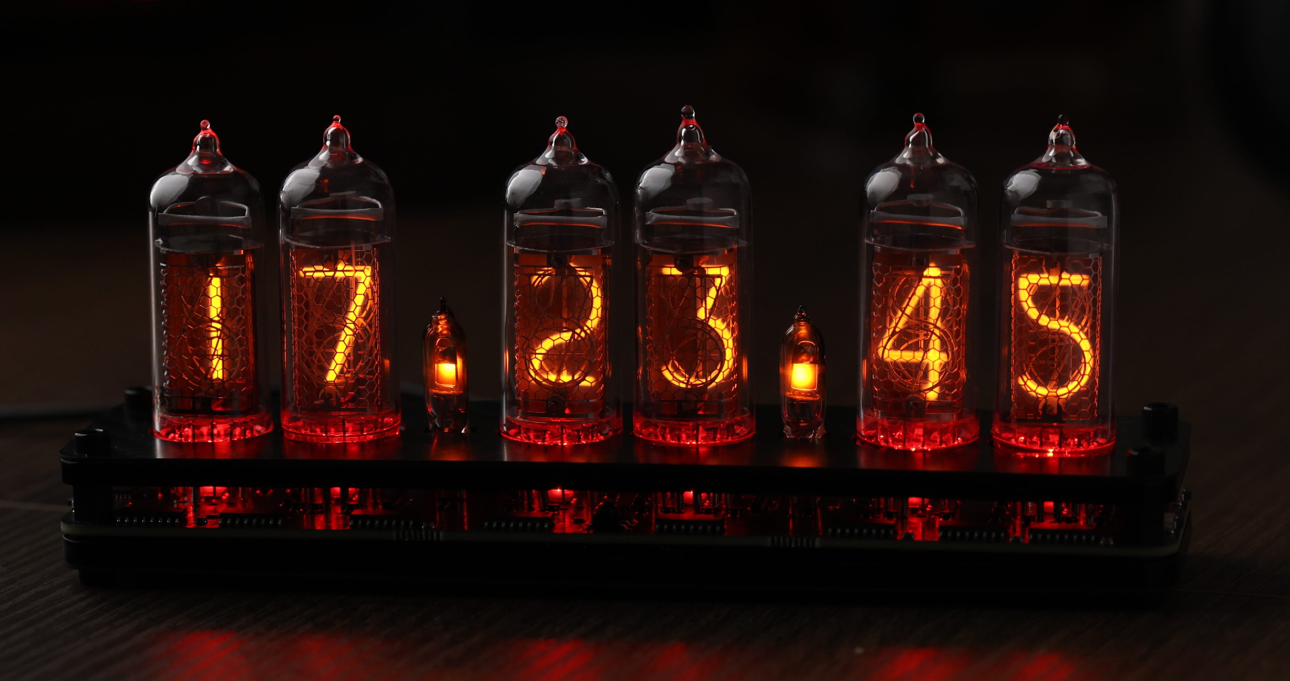 IN-14 6- digits Nixie clock. Carbon fiber cover case. With installed tubes.