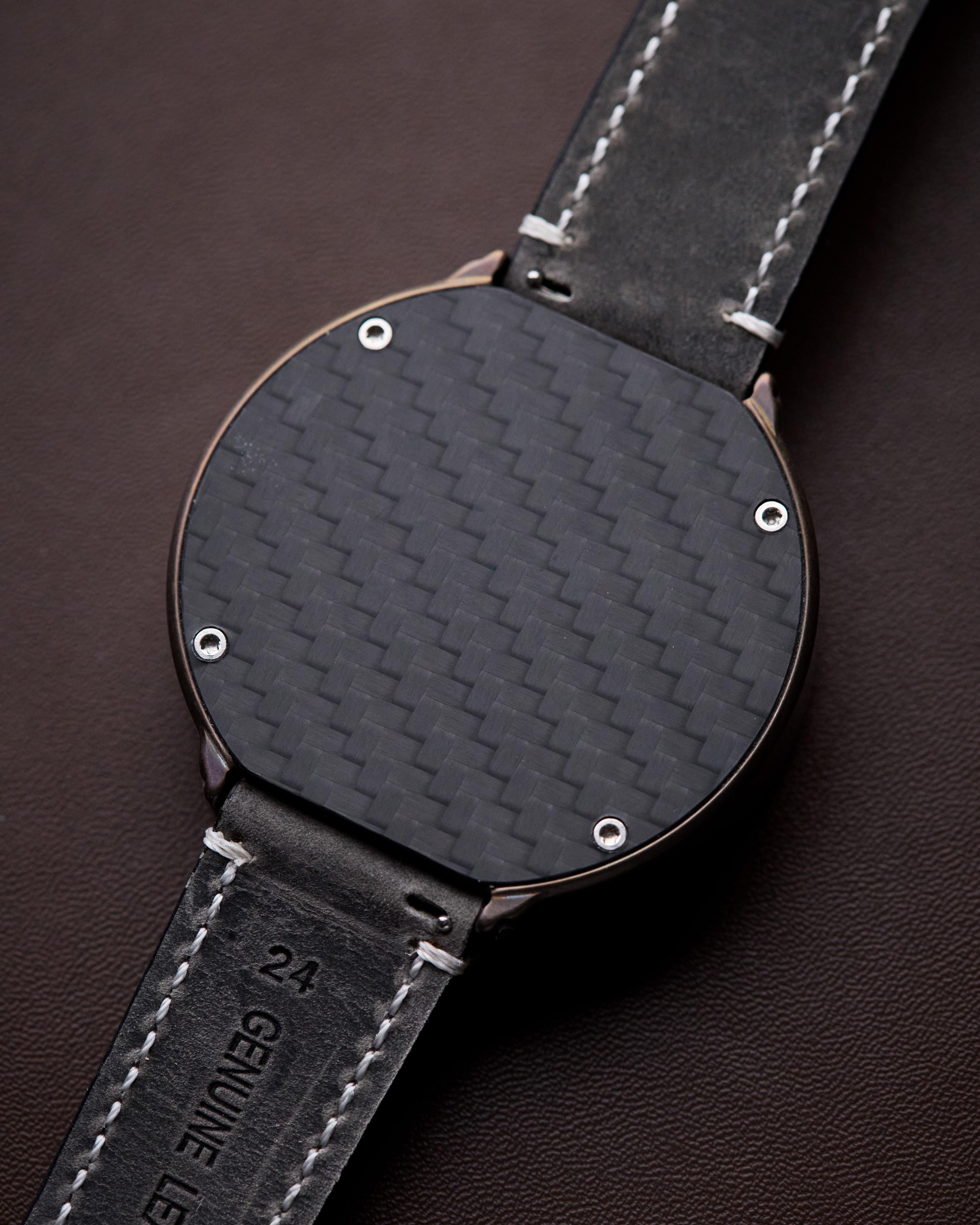 NIWA Nixie watch V 2.0 -  Carina Nebula case