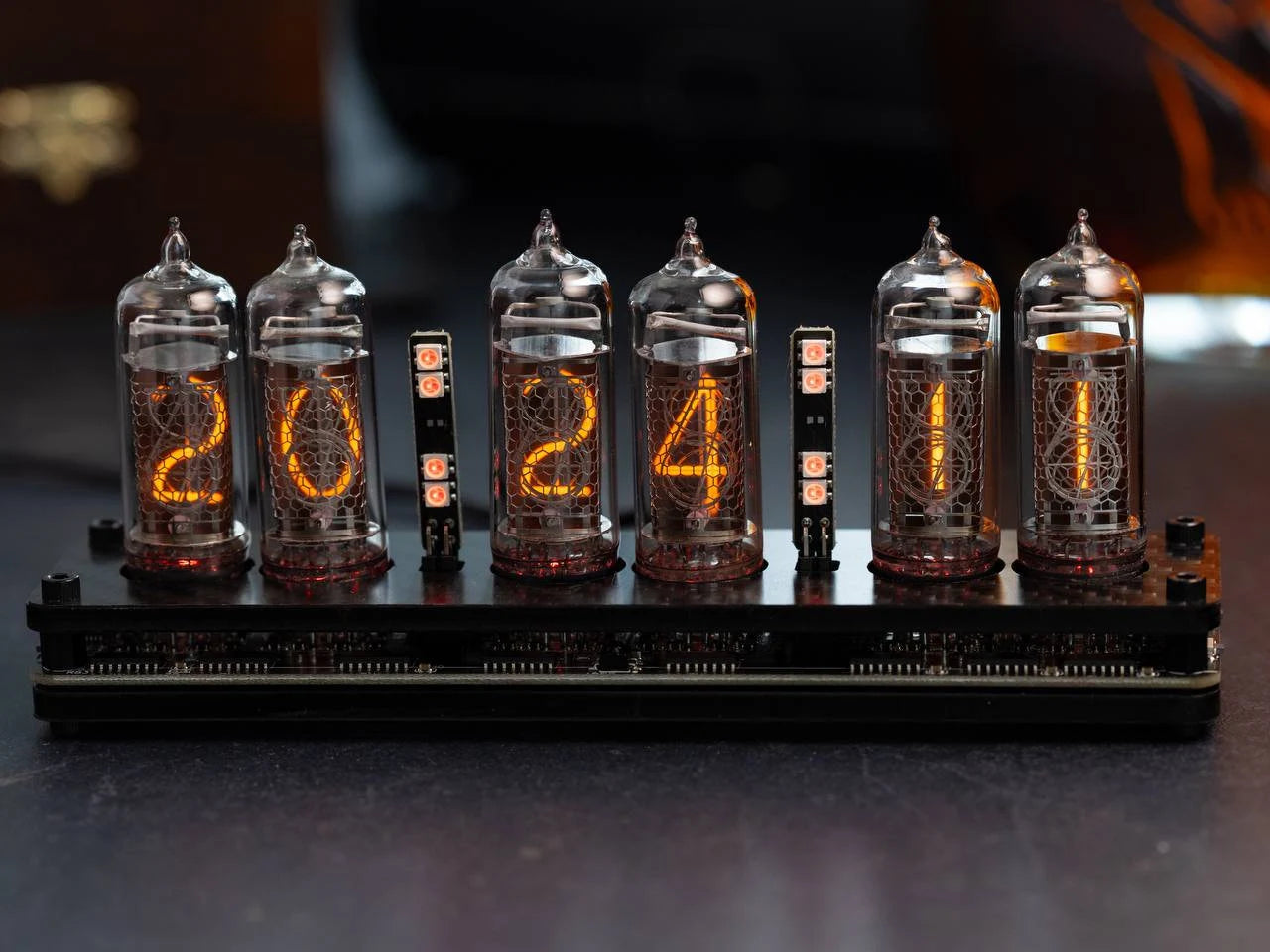 IN-14 6- digits Nixie clock. Carbon fiber cover case. With installed tubes.