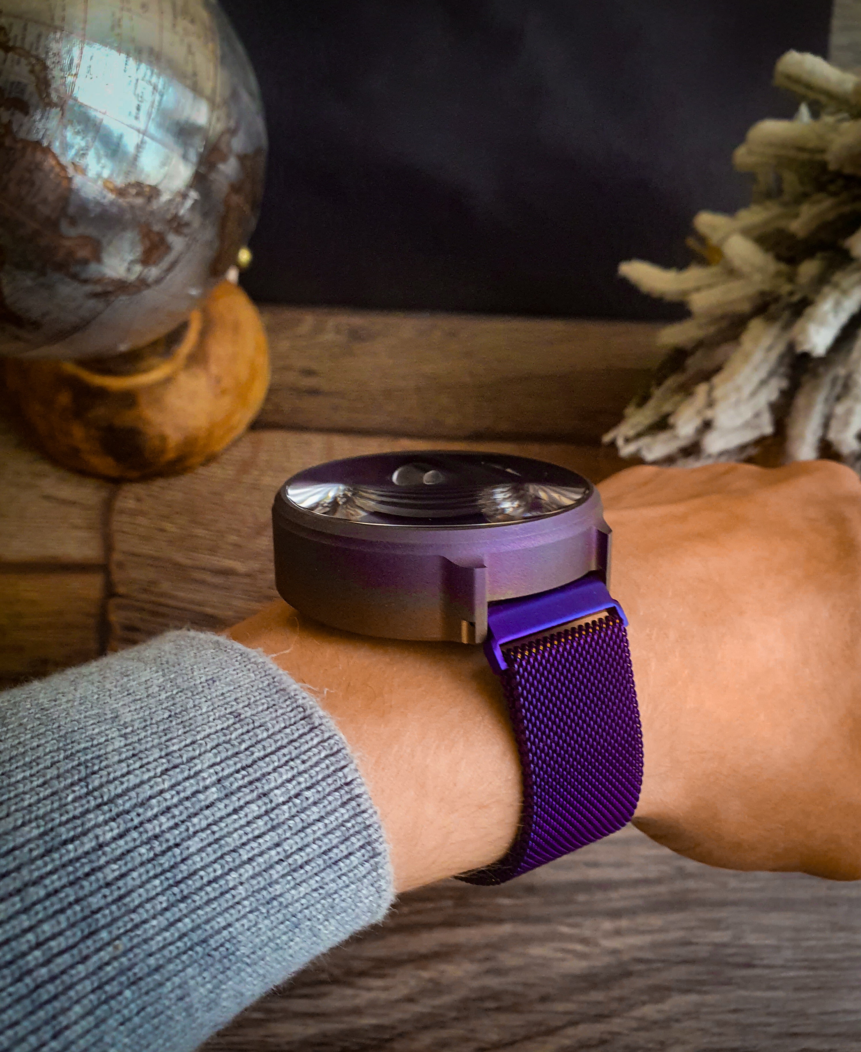 NIWA Nixie watch V 2.0 - Titanium Carina Nebula case – NIWA